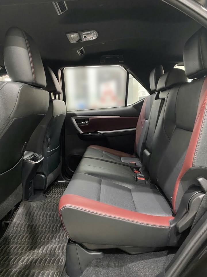 2027 TOYOTA FORTUNER SUV LEGENDER 2.7 2WD AT Black image 11