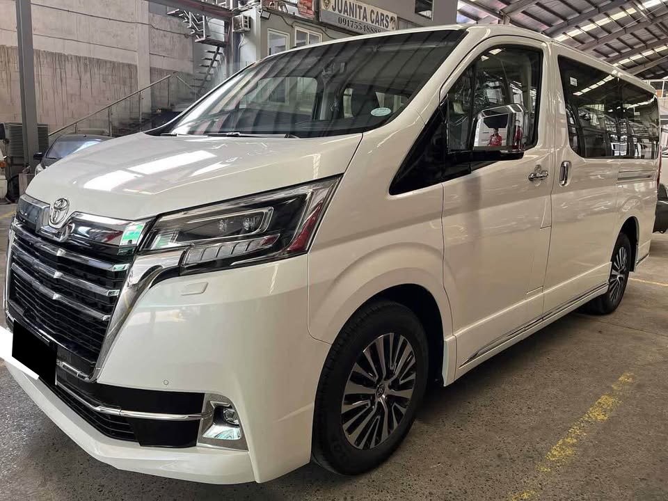 2027 TOYOTA SUPER GRANDIA VAN ELITE 2.8 2WD AT White