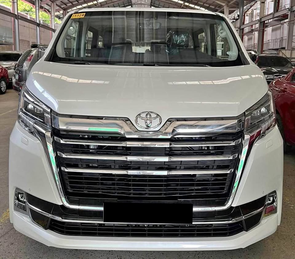 2027 TOYOTA SUPER GRANDIA VAN ELITE 2.8 2WD AT White image 6