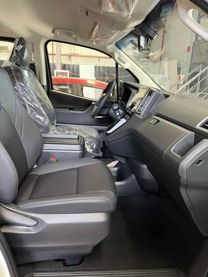 2027 TOYOTA SUPER GRANDIA VAN ELITE 2.8 2WD AT White image 7