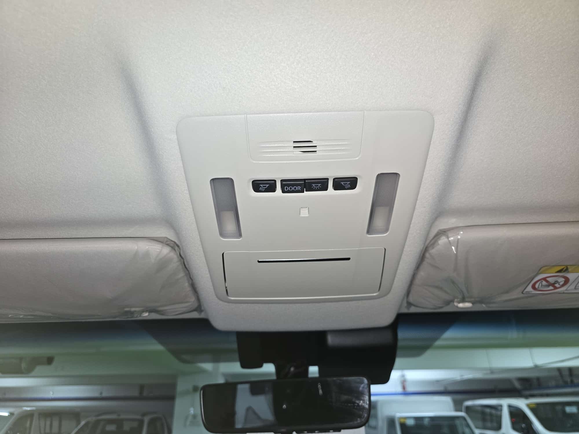 2027 TOYOTA SUPER GRANDIA VAN ELITE 2.8 2WD AT OTHER image 34