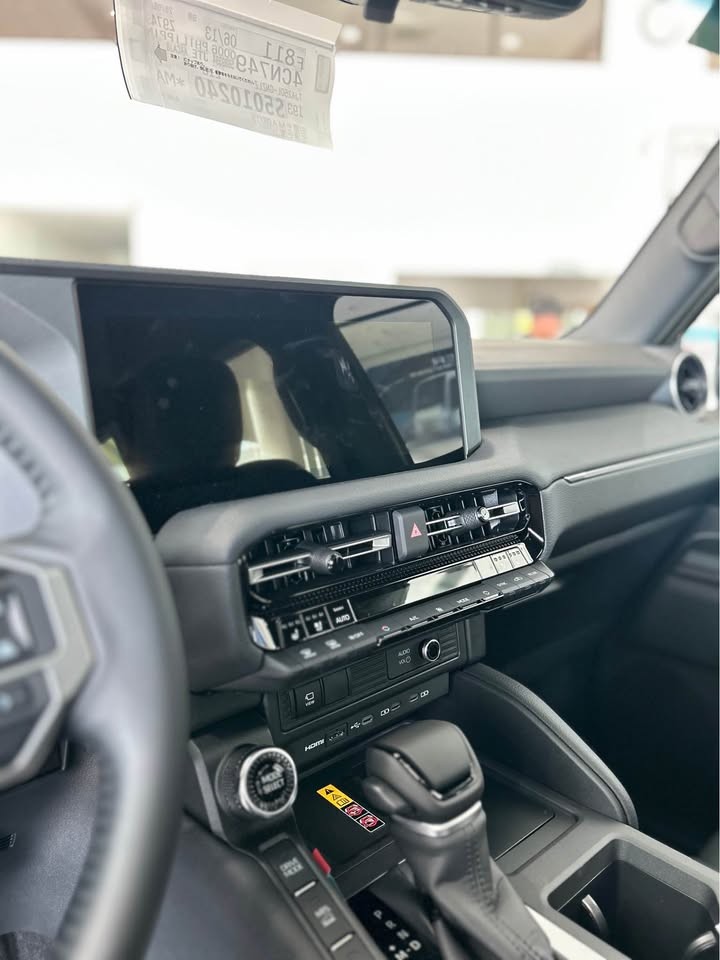 2027 TOYOTA LAND CRUISER PRADO SUV 2.4 4WD AT Black image 9
