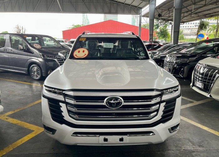 2027 TOYOTA LAND CRUISER SUV ZX 3.3 4WD AT White (K-0609)
