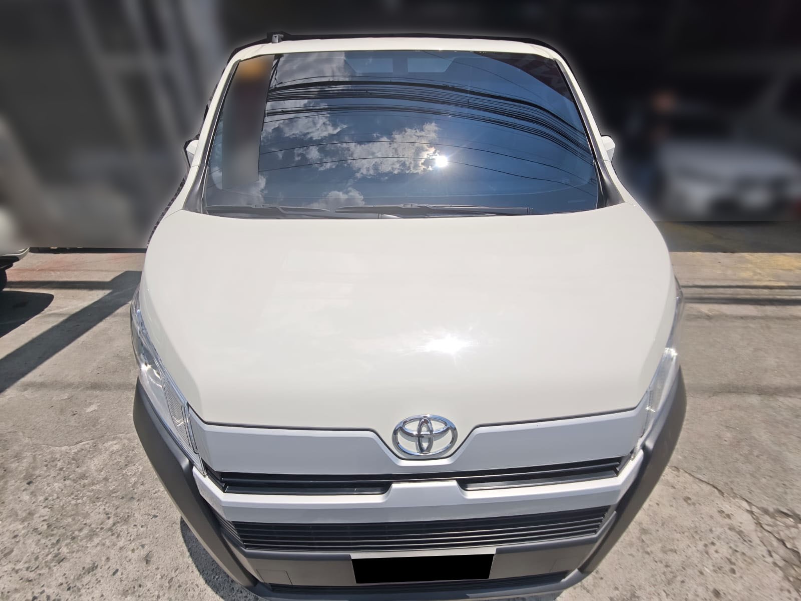 2022 TOYOTA HIACE VAN COMMUTER DELUXE 2.8 2WD MT White image 10