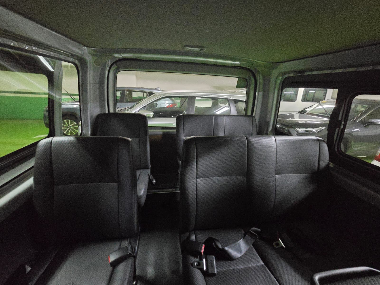 2027 TOYOTA HIACE VAN COMMUTER 3.0 2WD MT Silver image 18