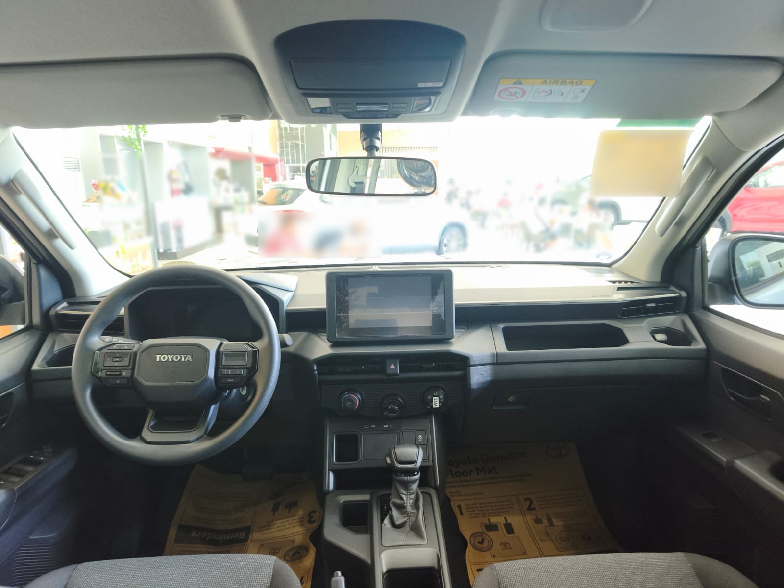2026 TOYOTA HILUX DOUBLE CAB E 2.8 2WD AT White image 23