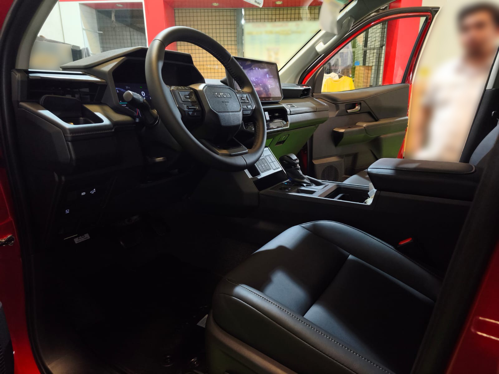 2026 TOYOTA HILUX DOUBLE CAB CONQUEST 2.8 4WD AT Red image 19