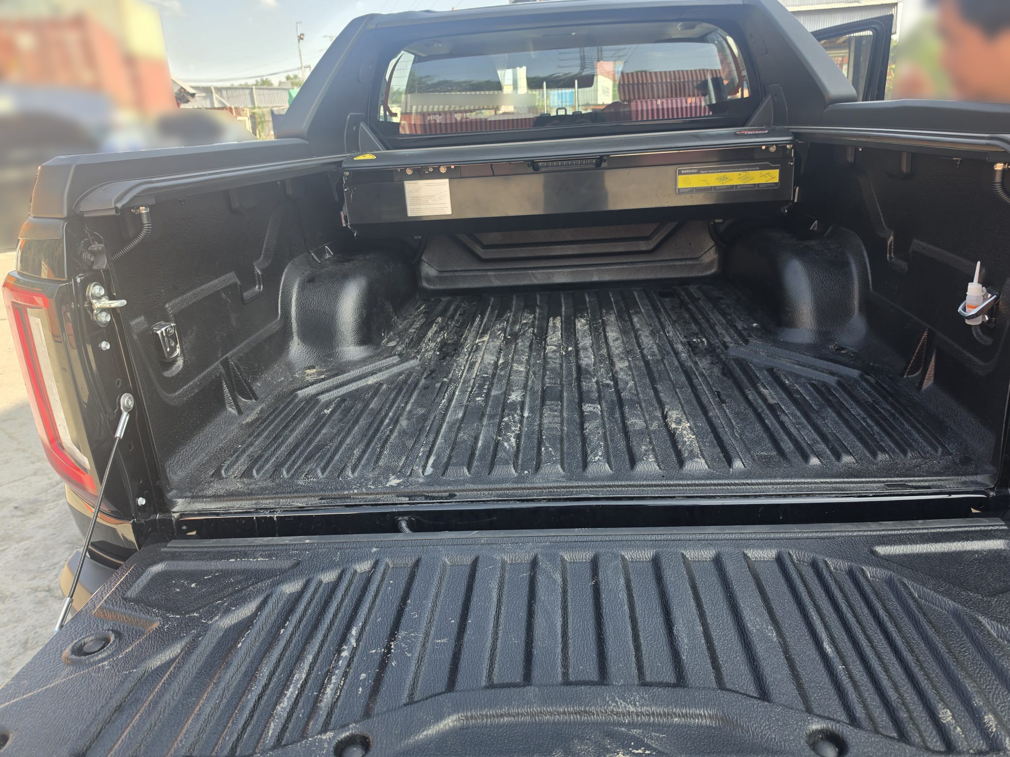 2026 TOYOTA HILUX DOUBLE CAB TRAILHUNTER 2.8 4WD AT Black image 23
