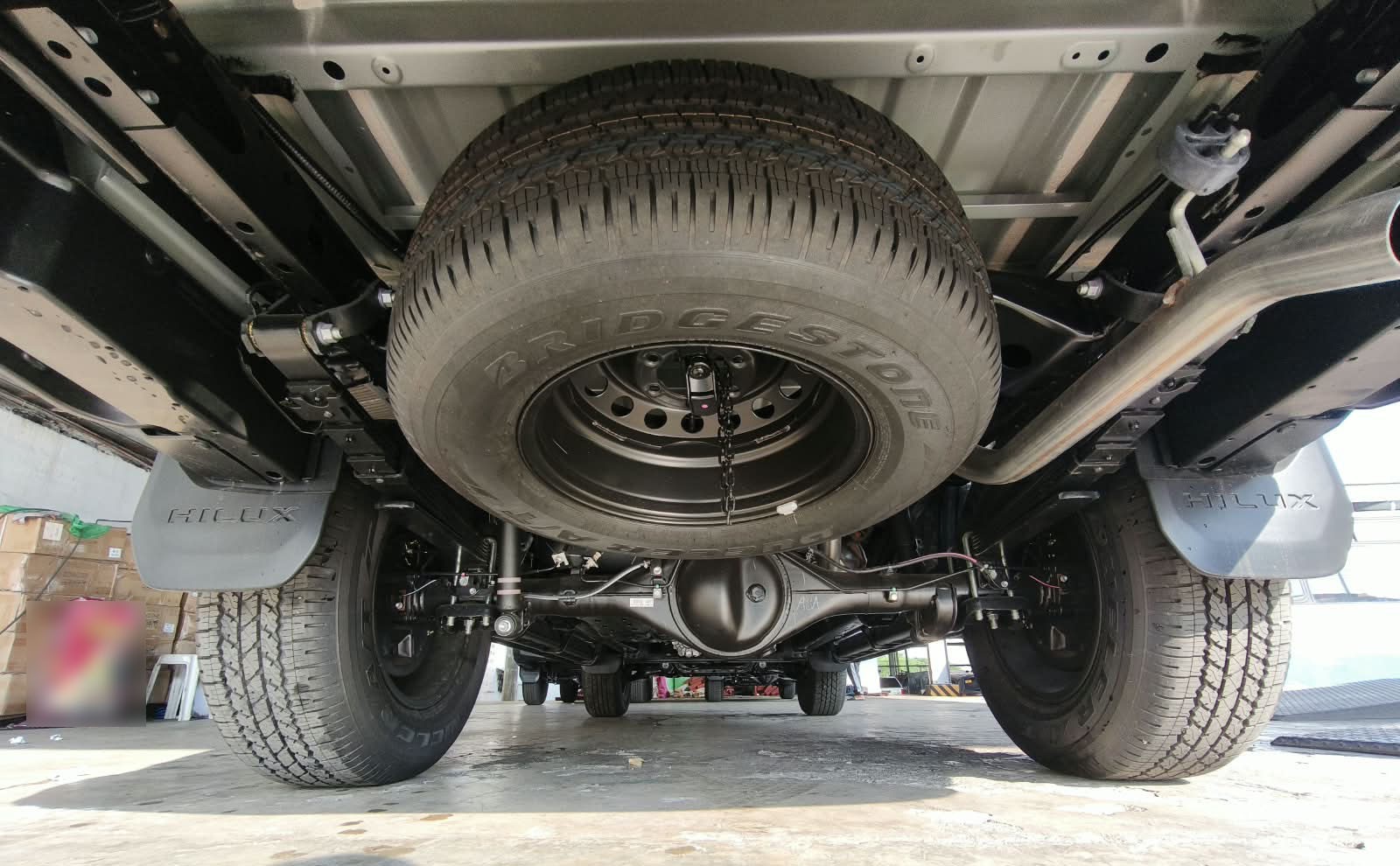 2026 TOYOTA HILUX DOUBLE CAB E 2.8 4WD MT Silver image 19