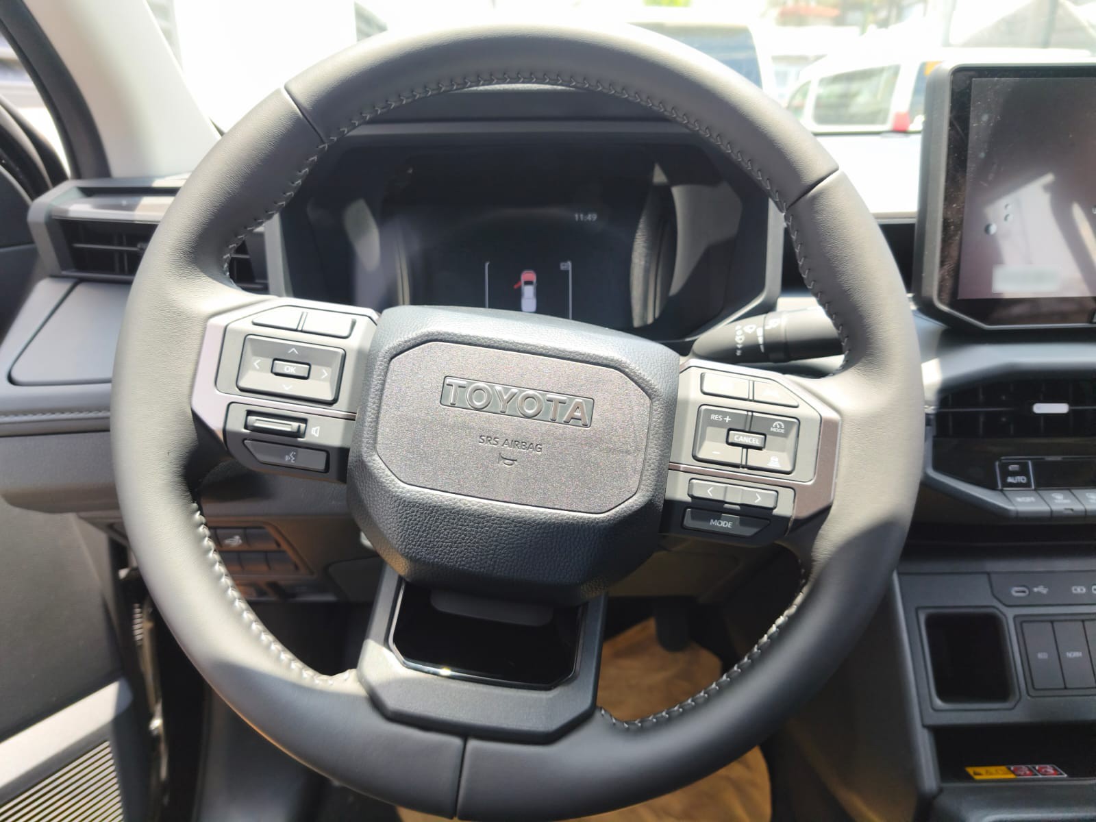 2026 TOYOTA HILUX DOUBLE CAB CONQUEST 2.8 2WD AT Black image 25