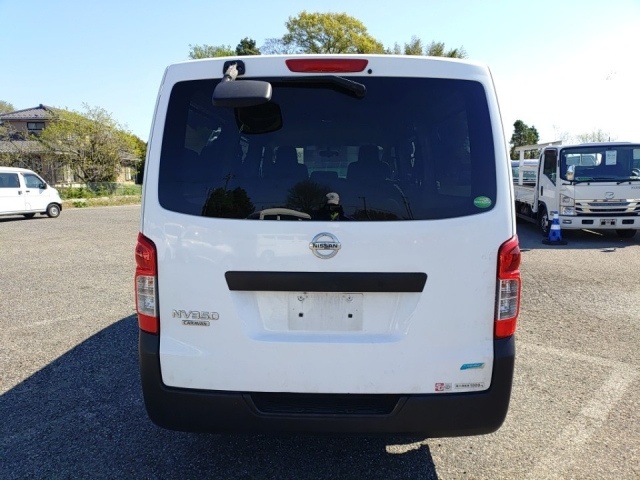 NISSAN CARAVAN VAN 2014 (4WD) image 4