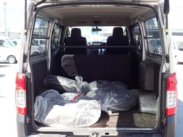 NISSAN CARAVAN VAN 2015 (DX-4WD) image 3