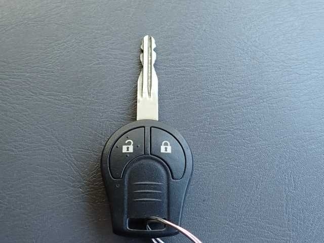 NISSAN CARAVAN VAN 2015 (DX-4WD) image 7