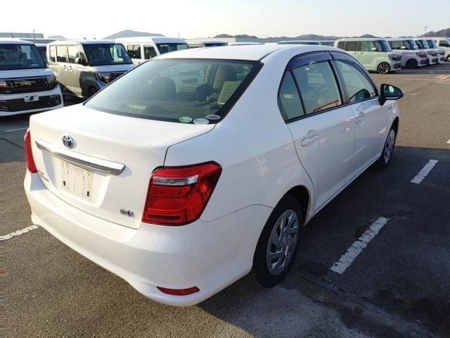 Toyota Aqua 2018 (S- Package) image 3