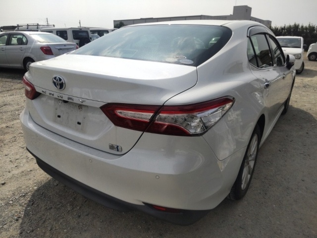 Toyota Camry 2019 (2WD) image 3