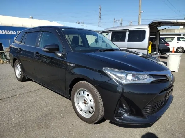 Toyota Corolla Fielder 2019 (2WD) image 3