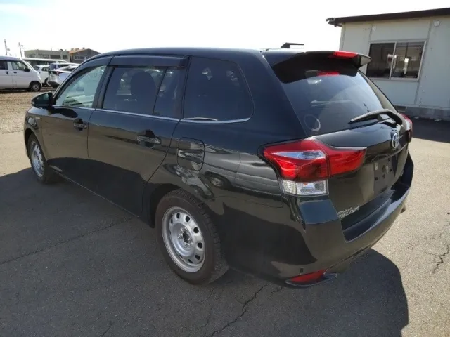 Toyota Corolla Fielder 2019 (2WD) image 5